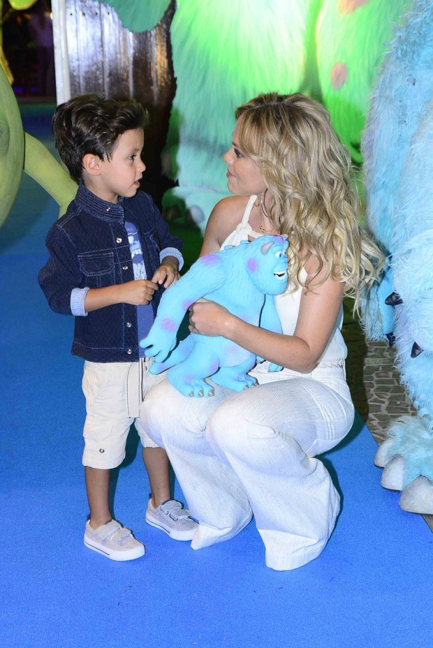 Eliana e Arthur (Foto: Léo Franco/Agnews)