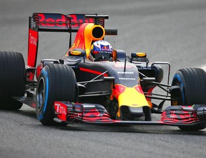 RB12 o carro da RBR para 2016 (Foto: Reprodução/ Twitter)