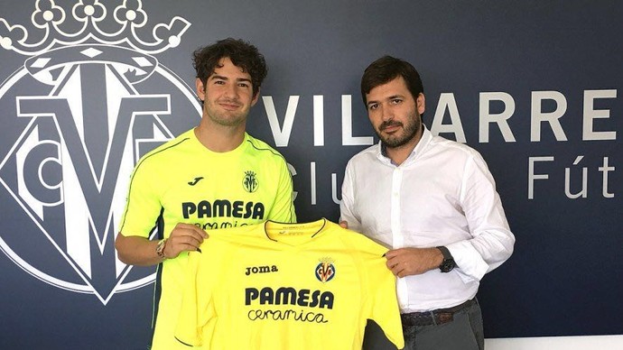 Alexandre Pato é apresentado no Villarreal (Foto: divulgação)