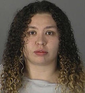 Natasha Myers foi presa após desenhar pênis no capô de carro, alegando que motorista teria desrespeitado pedestres (Foto: Divulgação/Pasco County Jail)