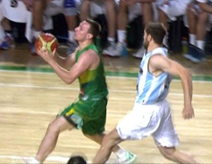 Frame Brasil e Argentina basquete (Foto: Reprodução)