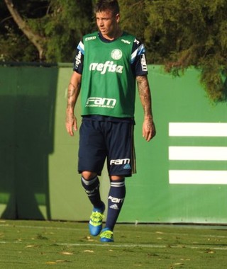 Palmeiras inscreverá Róger Guedes caso se classifique no Paulistão 