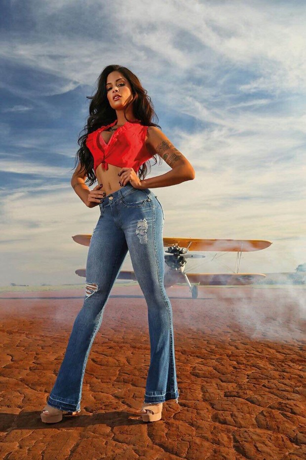 Aline Riscado em fotos para a Biotipo Jeans (Foto: Eurico Freire/Divulgação)