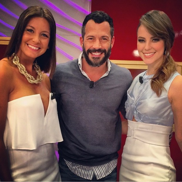 Malvino Salvador e Paolla Oliveira com a apresentadora de programa da SIC portuguesa (Foto: Reprodução Instagram)