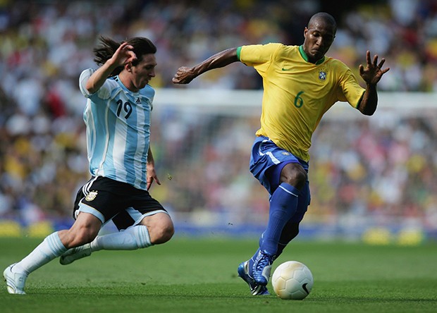 Primeiro duelo Brasil x Argentina faz 100 anos hoje!