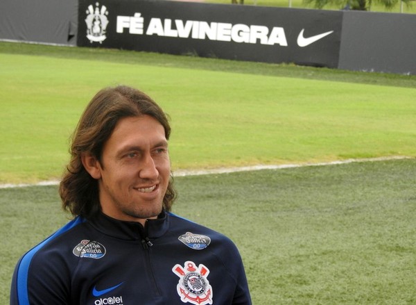 Perda de peso, igreja e zero álcool: Cássio revela motivos para virada no Corinthians