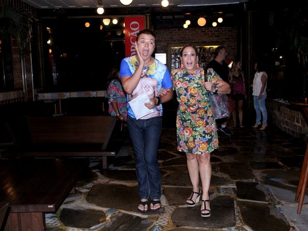 Susana Vieira e David Brazil em restaurante na Zona Oeste do Rio (Foto: Rodrigo dos Anjos/ Ag. News)