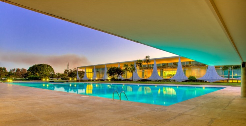 Piscina do Palácio da Alvorada, em Brasília (Foto: Ichiro Guerra/Presidência da República)