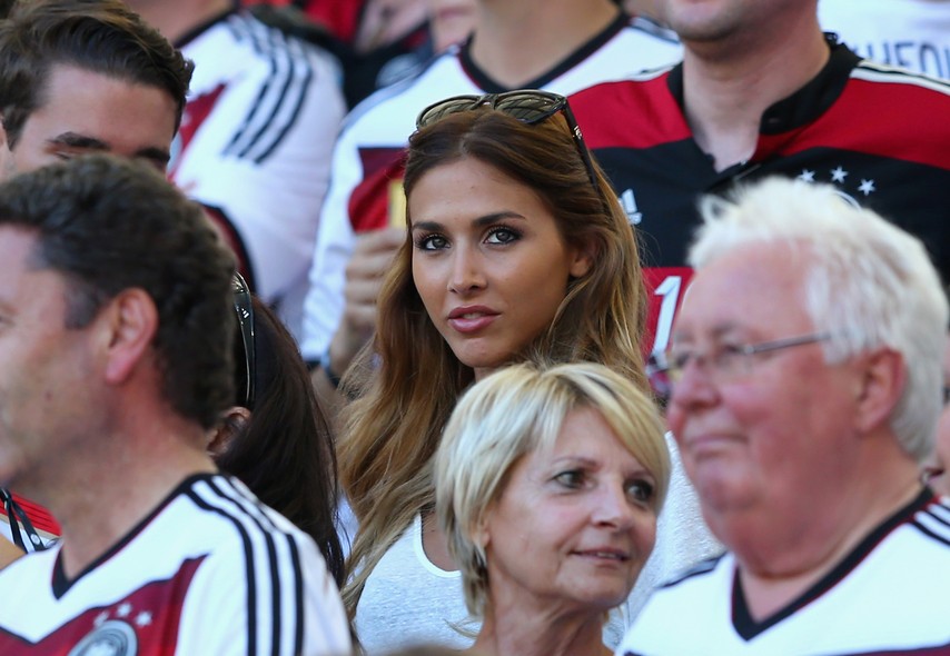 Ann-Kathrin Brommel, namorada de Mario Götze, na torcida no Maracanã