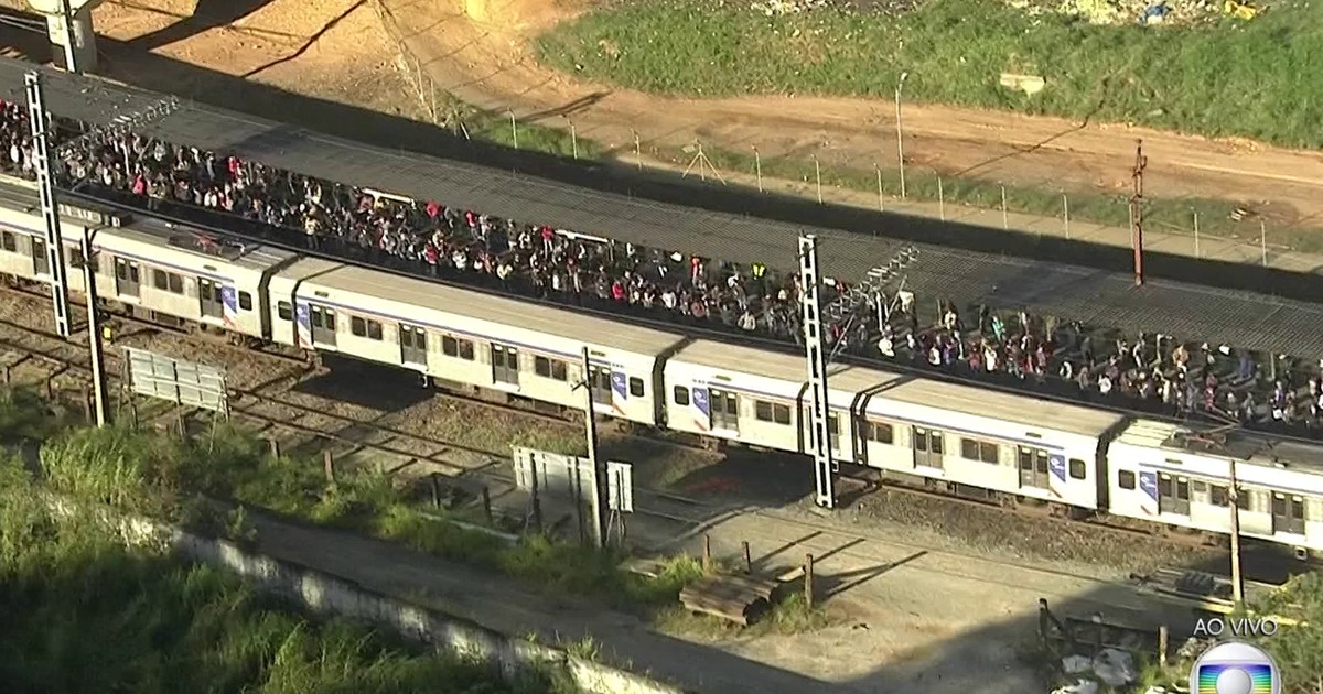 G1 Trem falha e complica circulação na Linha 7 Rubi da CPTM