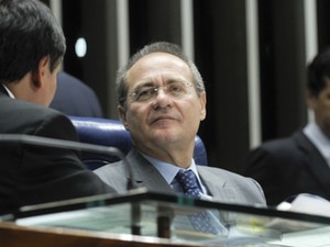 O presidente do Senado, Renan Calheiros (PMDB-AL), conduz sessão deliberativa (Foto: Moreira Mariz/Ag.Senado) O presidente do Senado, Renan Calheiros (PMDB-AL), conduz sessão deliberativa (Foto: Moreira Mariz/Ag.Senado)