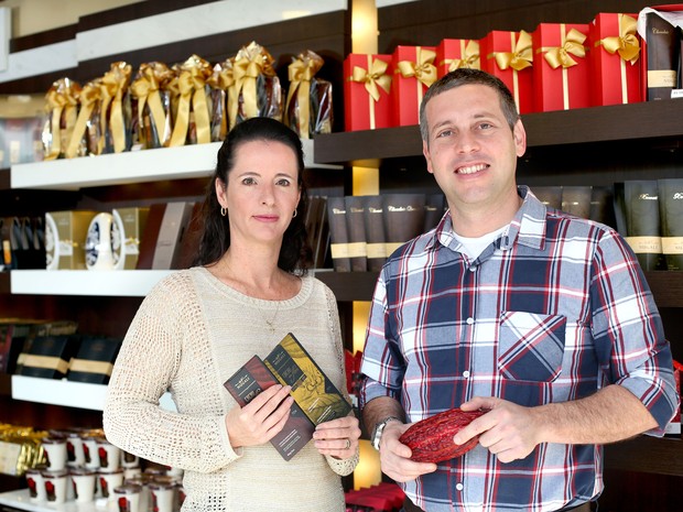 Maitê e Ivan trocaram a engenharia pela produção de chocolates finos (Foto: Divulgação)