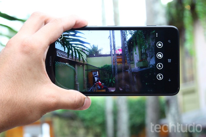 Câmera Lumia 1320 (Foto: Allan Melo/ TechTudo) Câmera Lumia 1320 (Foto: Allan Melo/ TechTudo)