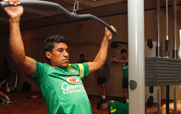 paulinho brasil musculação (Foto: Rafael Ribeiro / CBF)