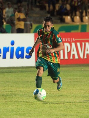 Pimentinha fez dois gols contra Bragantino, no Castelão, pela Série B do Brasileirão (Foto: De Jesus/O Estado)