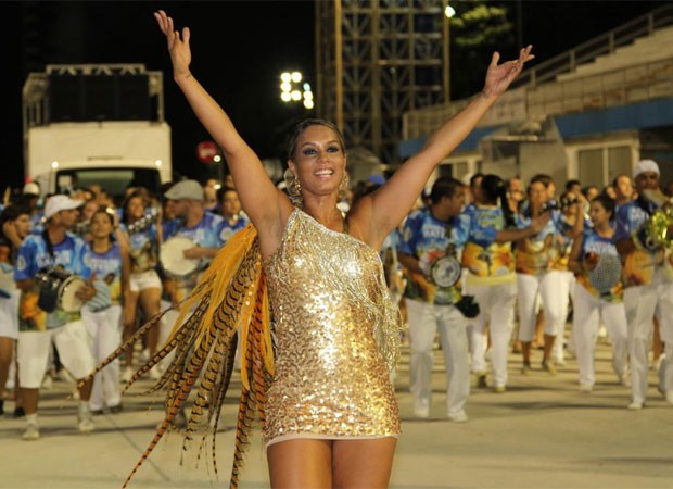 Milena Nogueira será rainha de bateria da Águia de Ouro em desfile em homenagem ao sogro (Foto: Thiago Duran/AgNews) Milena Nogueira será rainha de bateria da Águia de Ouro em desfile em homenagem ao sogro (Foto: Thiago Duran/AgNews)