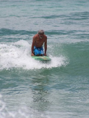 BLOG: Do Sertão para o mar, Ray Farias é essência do surfe de pranchão