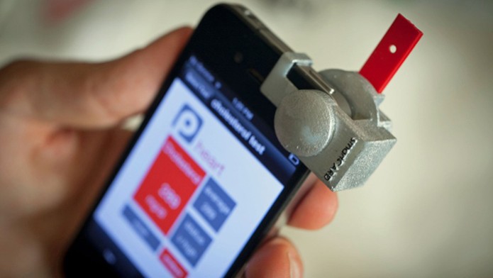 Acessório, em conjunto com aplicativo, transforma smartphones em medidores de colesterol no sangue (Foto: Reprodução/Mashable) (Foto: Acessório, em conjunto com aplicativo, transforma smartphones em medidores de colesterol no sangue (Foto: Reprodução/Mashable)) Acessório, em conjunto com aplicativo, transforma smartphones em medidores de colesterol no sangue (Foto: Reprodução/Mashable) (Foto: Acessório, em conjunto com aplicativo, transforma smartphones em medidores de colesterol no sangue (Foto: Reprodução/Mashable))
