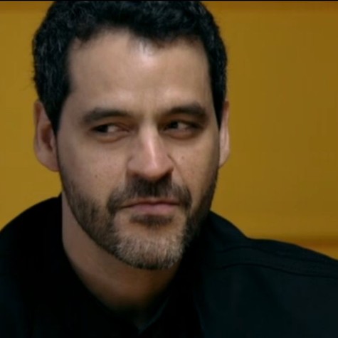 Bruno Garcia em cena de 'Sangue bom' (Foto: Reprodução)
