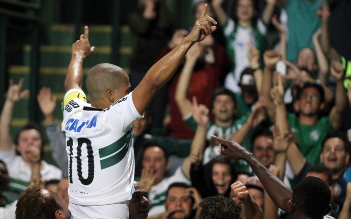 Alex Coritiba Palmeiras (Foto: Divulgação/ Site oficial Coritiba)