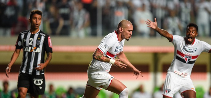 Marcos Rocha; Maicon; Atlético-MG; São Paulo (Foto: AP Photo/Juliana Flister)