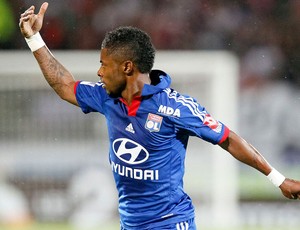 Michel Bastos, Lyon x Evian (Foto: Agência Reuters)