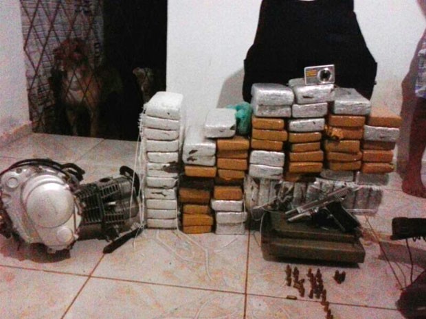 Droga foi apreendida na zona Norte de Natal (Foto: Tenente Rafael Avelino/PM)