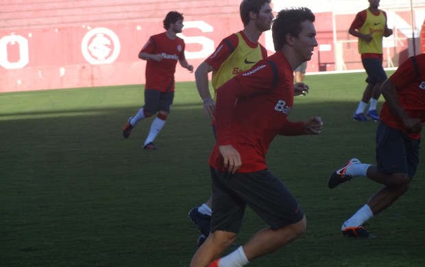 Dagoberto treino Inter (Foto: Tomás Hammes / GLOBOESPORTE.COM)