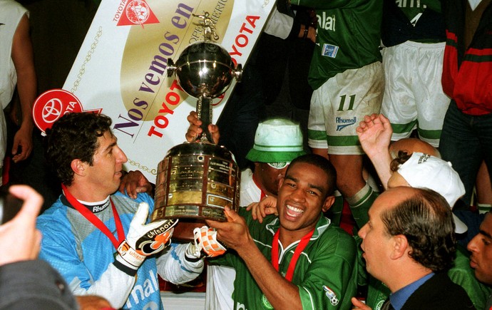 Sérgio Cesar Sampaio Palmeiras Libertadores 1999 (Foto: Agência Estado)