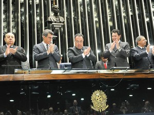 Deputado André Vargas, no centro, presidiu sessão do Congresso que promulgou criação de novos tribunais (Foto: José Cruz/Agência Senado) Deputado André Vargas, no centro, presidiu sessão do Congresso que promulgou criação de novos tribunais (Foto: José Cruz/Agência Senado)