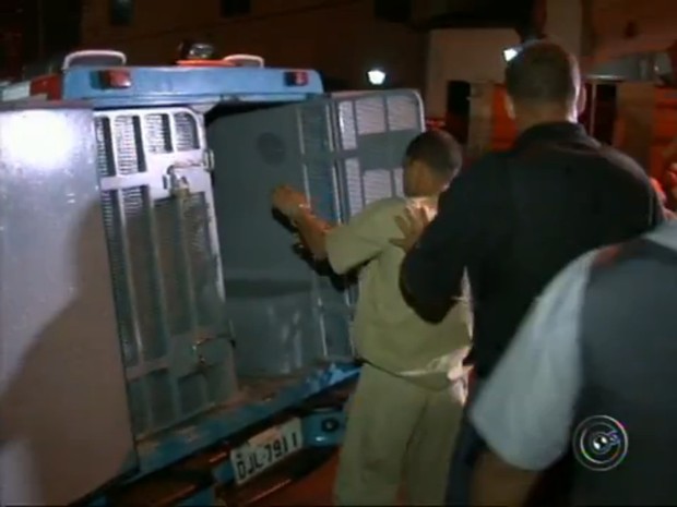 Já condenado, Hilton Bezerra dos Santos voltou para a carceragem (Foto: Reprodução/TV Tem)