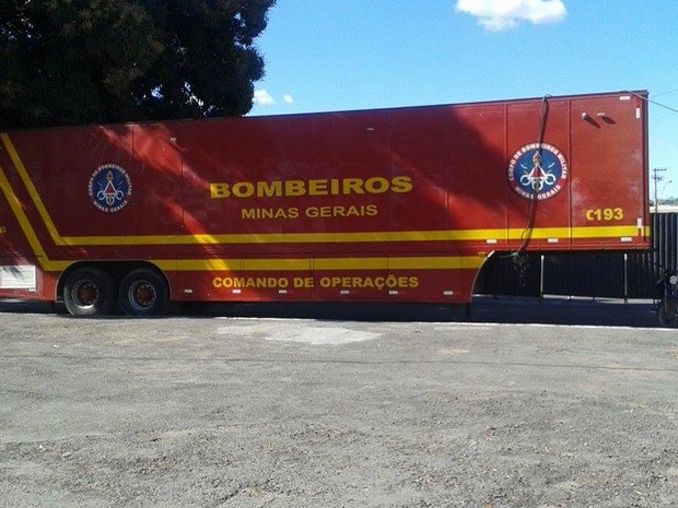 Bombeiros (Foto: Henrique Corrêa)