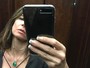 Luciana Gimenez tira foto no elevador e decote profundo chama a atenção