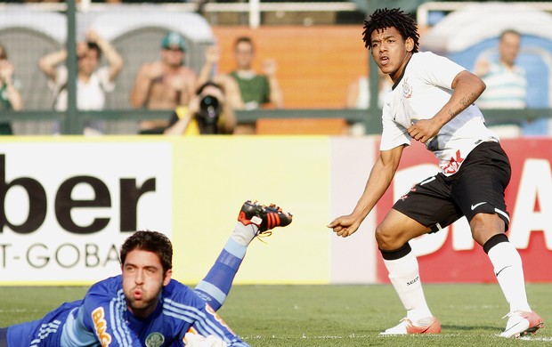 Romarinho comemoração, Palmeiras x Corinthians (Foto: Piervi Fonseca / Agência Estado) Romarinho comemoração, Palmeiras x Corinthians (Foto: Piervi Fonseca / Agência Estado)