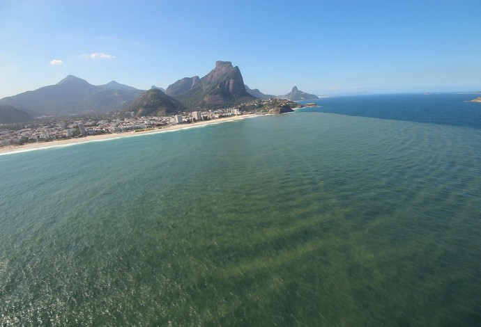 Poluição Barra da Tijuca surfe Rio Pro (Foto: Mário Moscatelli/Divulgação)