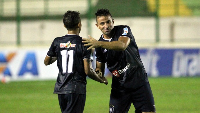 Paragominas x Remo - Thiago Potiguar e Leandro Cearense (Foto: Akira Onuma/O Liberal)