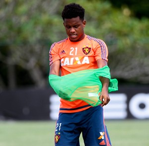 Rithely Sport (Foto: Marlon Costa / Pernambuco Press) Rithely Sport (Foto: Marlon Costa / Pernambuco Press)