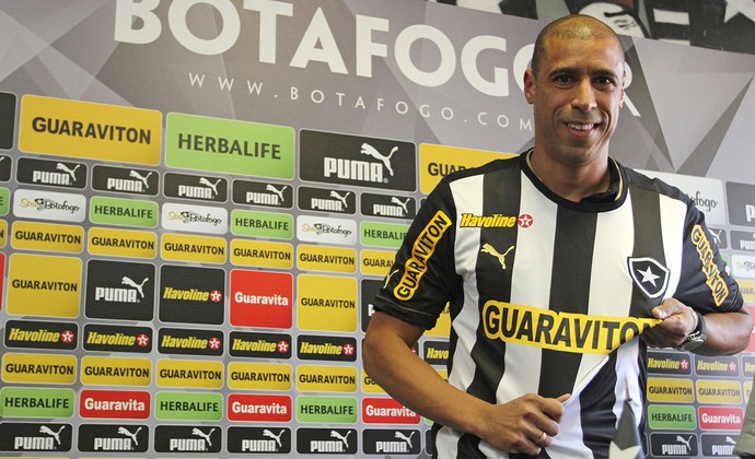 Jorge Wagner apresentação Botafogo (Foto: Vitor Silva/SSPress)