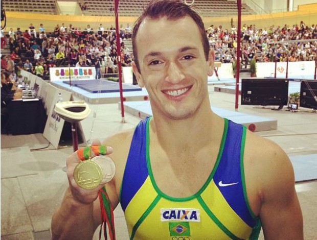 Diego Hypolito medalhas de ouro e bronze na etapa da Copa do Mundo de ginástica artística em Anadia Portugal (Foto: Reprodução/Instagram)