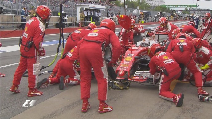 Sebastian Vettel faz sua última parada nos boxes no Canadá