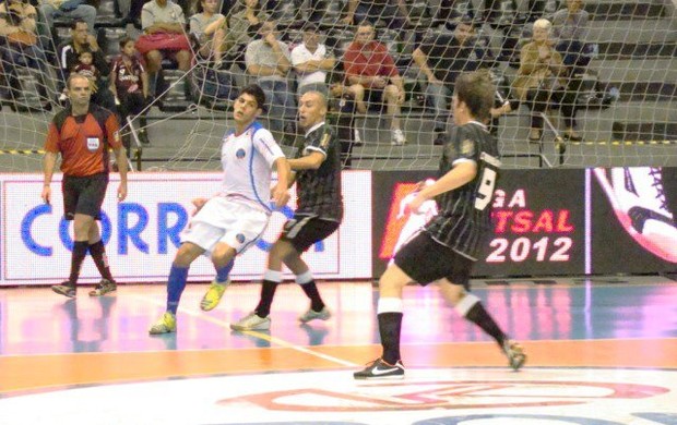 Corinthians e São Caetano empatam na abertura da segunda fase da Liga Futsal (Foto: Divulgação / São Caetano)