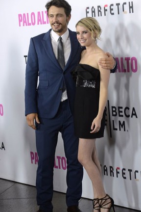 James Franco e Emma Roberts em première de filme em Los Angeles, nos Estados Unidos (Foto: Phil McCarten/ Reuters)