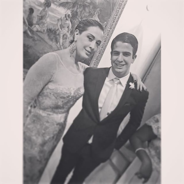 Claudia Raia e Enzo (Foto: Reprodução/ Instagram)