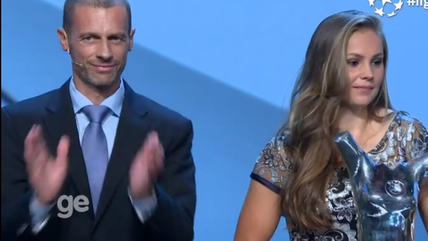 Lieke Martens - prêmio de melhor da Europa