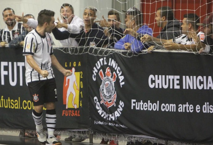 Deives Corinthians São José Liga Nacional de Futsal (Foto: Divulgação/Corinthians)