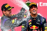 Talentoso e de sorriso largo, Ricciardo ofusca Vettel e vira sensação na F-1 Talentoso e de sorriso largo, Ricciardo ofusca Vettel e vira sensação na F-1