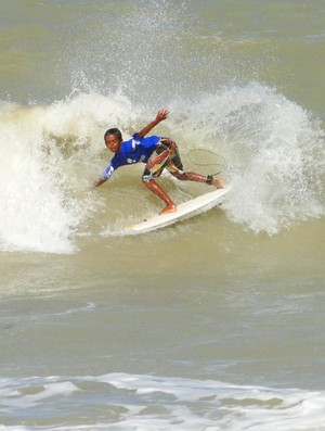 Jonas Marretinha, surfista paraibano (Foto: Sérgio Aguiar/Divulgação PBSurf)