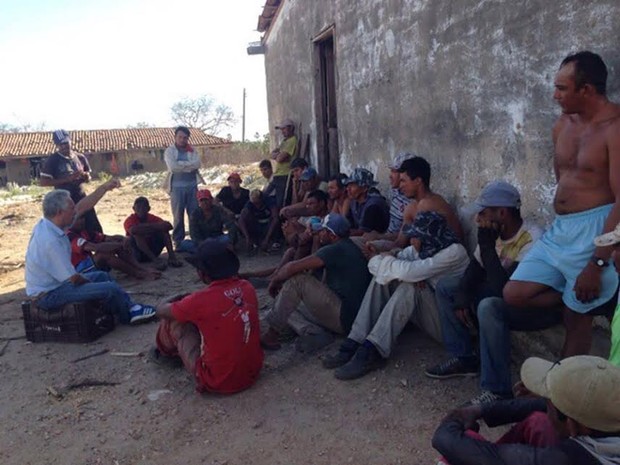 Trabalhadores viviam em situação análoga a de escravos em uma fazenda no município de Groaíras (Foto: Ministério Público do Trabalho)
