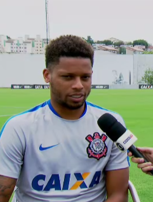 André elogia Corinthians após estreia: 