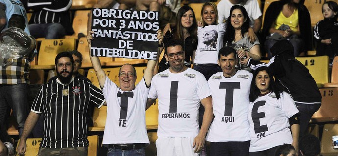 Tite reencontra Pacaembu pelo Timão após títulos e um emocionante adeus